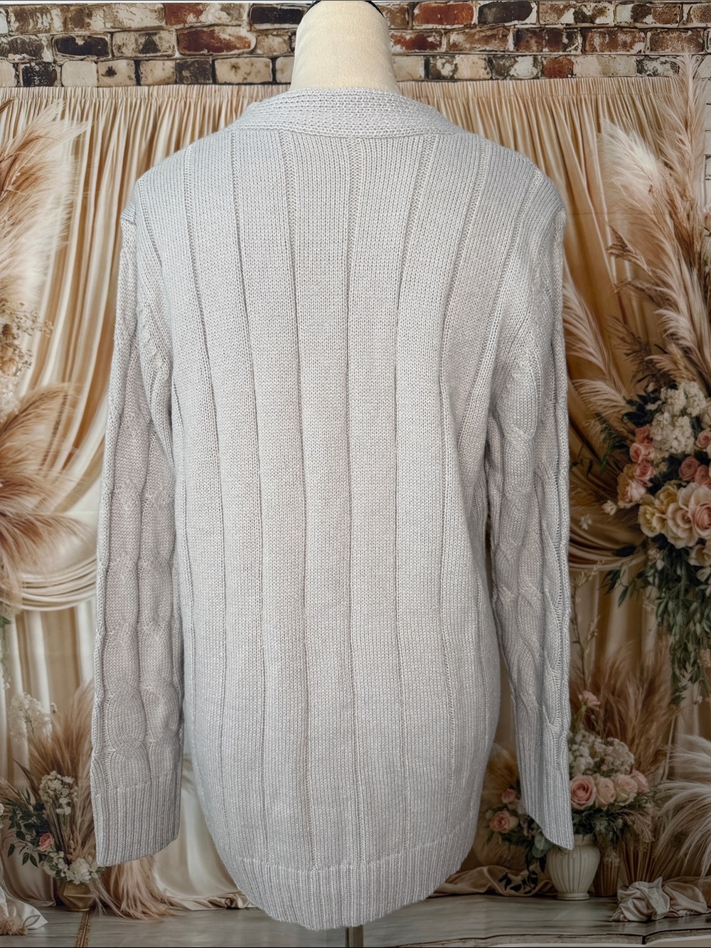 SHEIN Light Gray Cable Knit V-Neck Button Front Cardigan - Picture 3 of 9